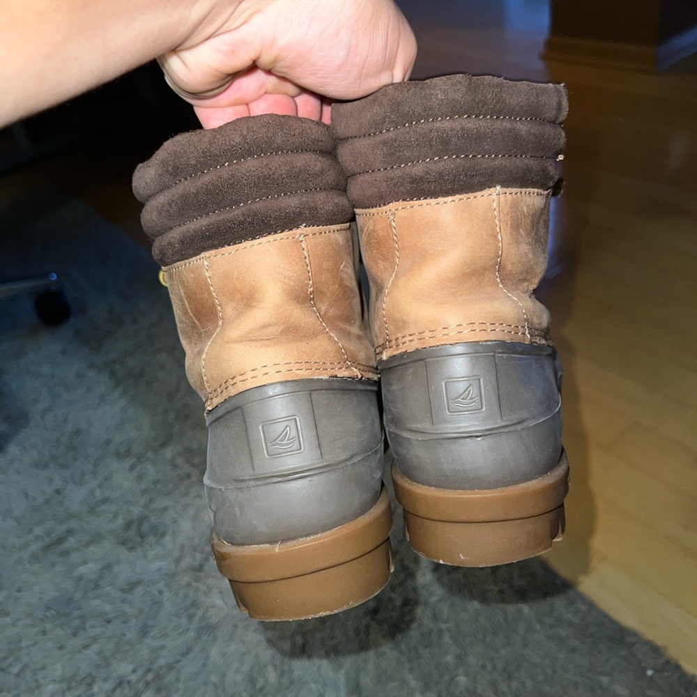 Sperry Duck Boot- Size 9 - image 2